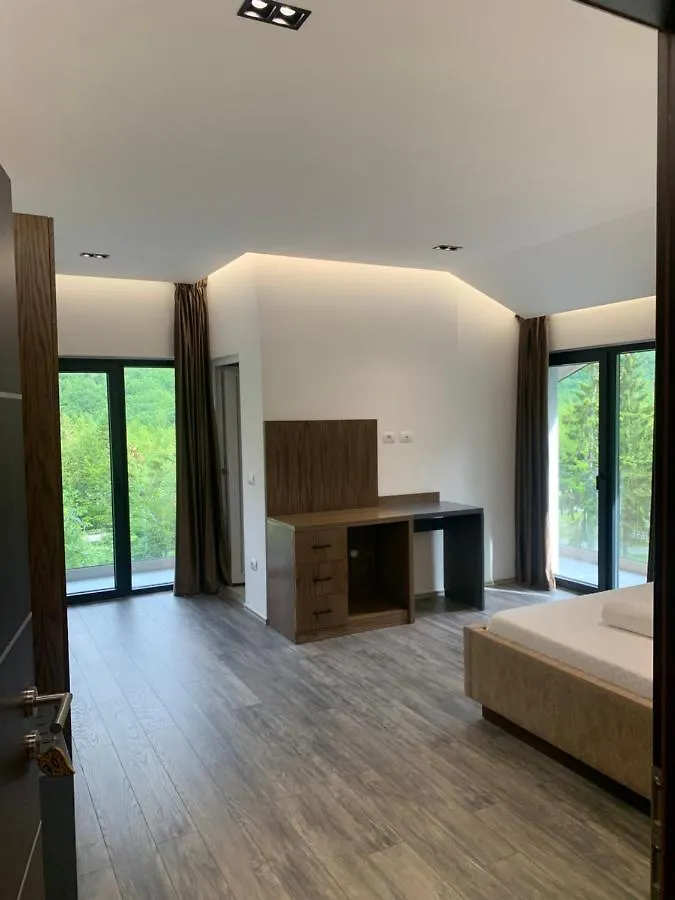 Fusha E Gjes Hotel Valbone