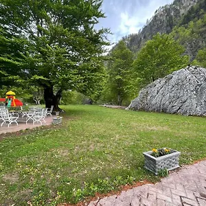 Bujtina Rilindja Guest House Valbone Hostel
