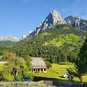 Maison d'hôtes Bujtina 2